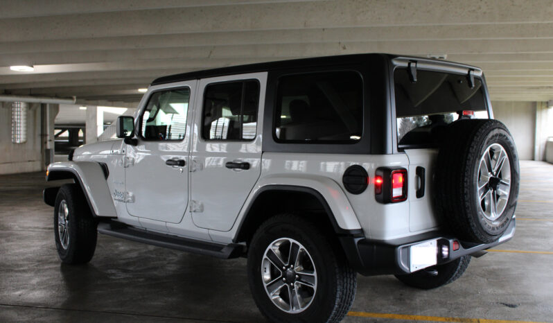 
								2021 Jeep Wrangler Unlimited Sahara 4X4 full									